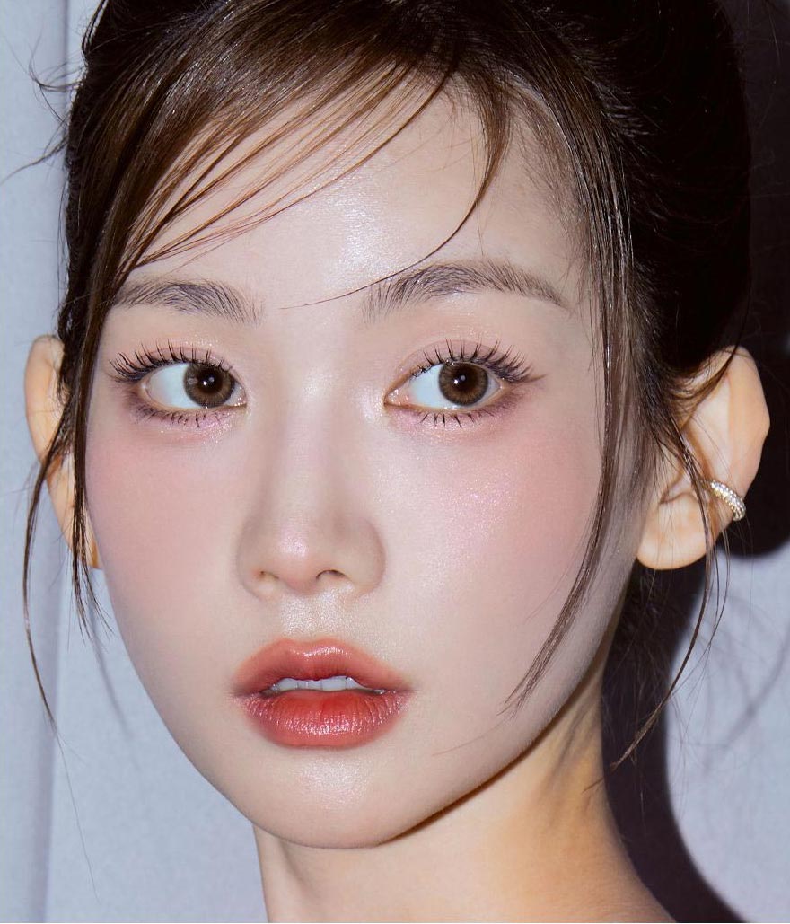 Clalen Halo Brown (30pcs) Daily Toric Circle Lenses (Sph 0.00 ~ -9.00, Cyl -0.75, -1.25, -1.75)